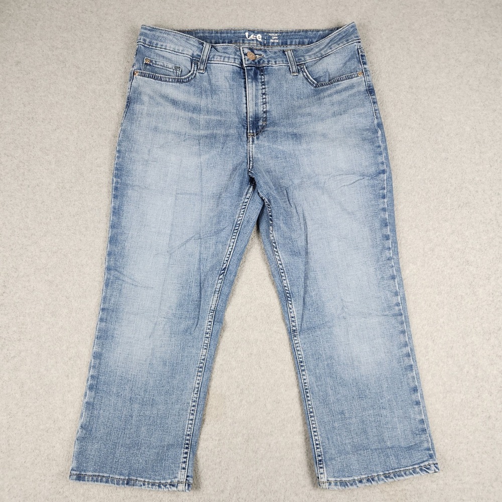 Lee Capri Jeans Womens 14M Blue Denim Medium Wash Regular Fit Mid Rise Stretch